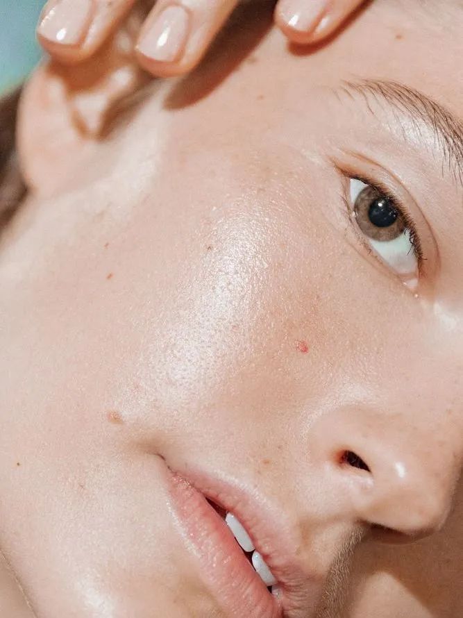 換季悶痘別慌張！4步科學戰(zhàn)痘指南拯救肌膚危機