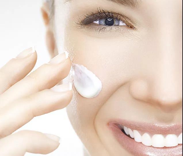 素顏也能美炸天！這份護膚秘籍你確定不打開？