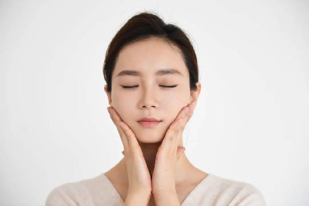 一到秋天就爆痘？你的護膚方式有問題！