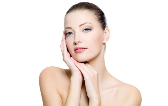 天涼了，皮膚別“著涼”！一份溫柔的秋冬換季護膚指南