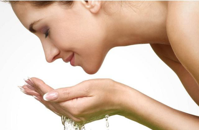 被螨蟲“纏上”？皮膚干癢、爆痘、泛紅？