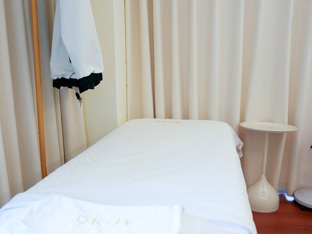 混痘肌護(hù)膚指南：控油+保濕+祛痘