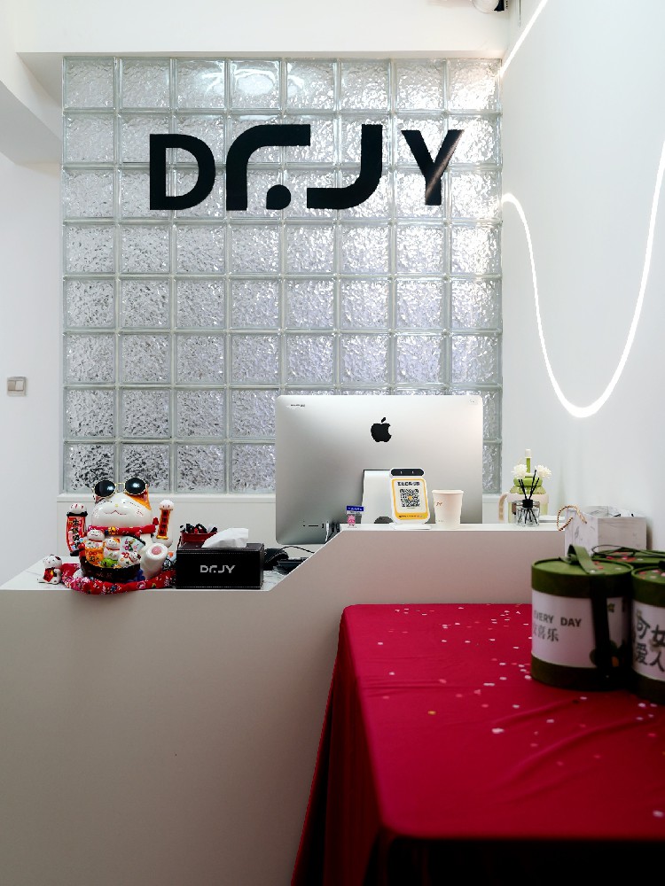 美業人創業必看：加盟連鎖品牌 vs 自己干，到底怎么選？